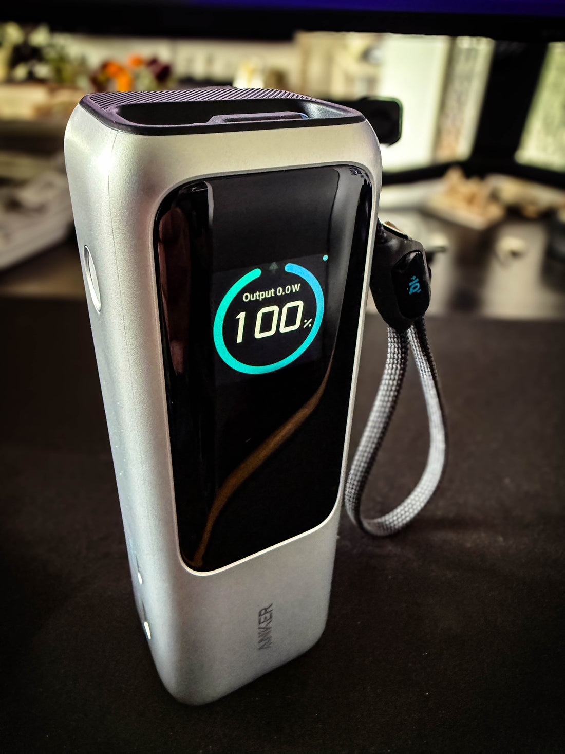 Anker Power Bank 25k 165W mit integriertem Kabel und Display – Power für Laptop, Smartphone & Co.