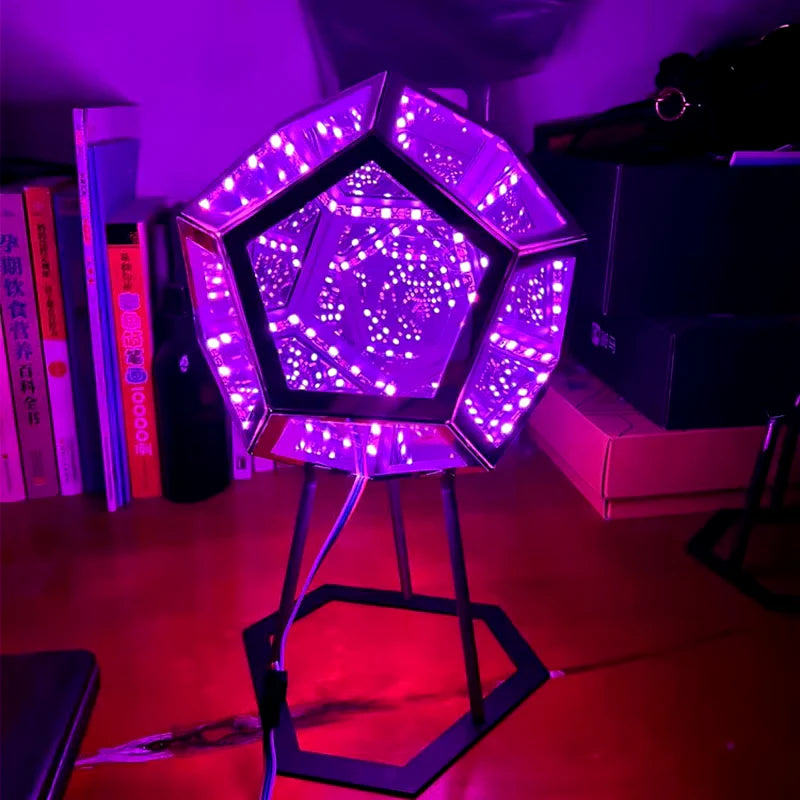 3D Infinity Cube Nachtlicht – Dodekaeder LED Lampe mit 3D-Spiegeleffekt